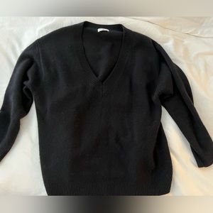 Aritzia Babaton 100% Cashmere sweater